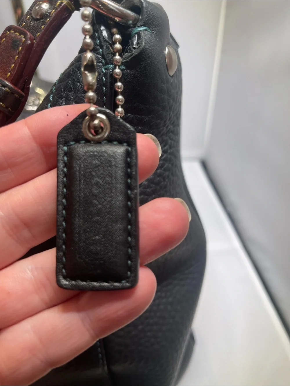 Coach Black Pebbled Leather Chelsea Turnlock Hobo (8A39)